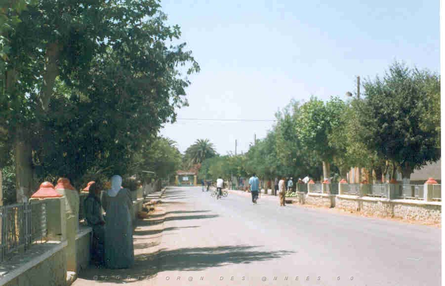 TABIA 2002 LA RUE PRINCIPALE.JPG